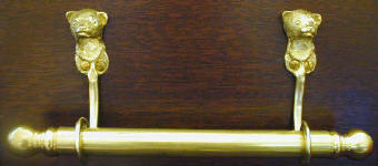 Ferret Bracket with 5/8" rod and finials