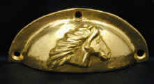 Icelandic Horse Drawer Pull, right facing, high velocity