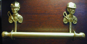 Huntswoman Brackets shown with 5/8" diameter rod