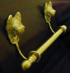 Skye Terrier Bracket with 5/8" rod and finials, side view