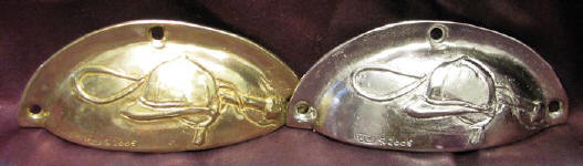 Hunt Cap Horizontal Pull, bronze and nickel